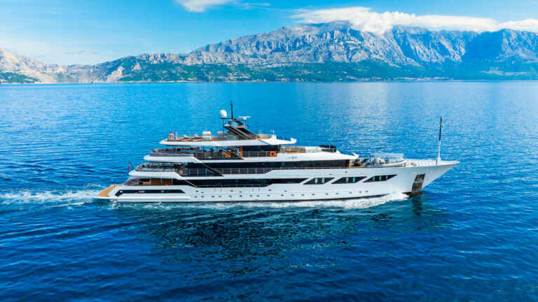 02-Argo-starboard_